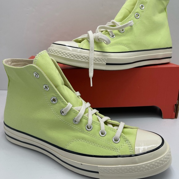 Converse Men’s A07428C
CHUCK 70 HI
CITRON THIS/EGRET All Star High Top Sneakers - Picture 13 of 16